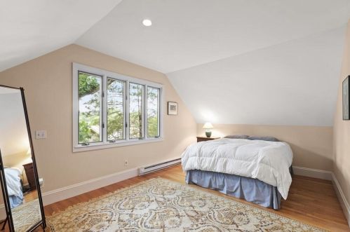 147 Highland Ave, Arlington MA 02476-7846 exterior