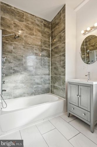 2135 20 St, Philadelphia PA 19121-1517 exterior