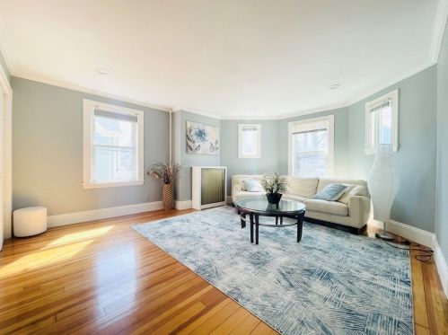 80 Central Ave, Newton MA 02460-1714 exterior