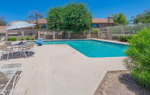 4246 Agave Rd, Phoenix AZ 85044-4646 exterior