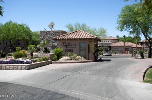 20660 40th St, Phoenix AZ  85050-7301 exterior