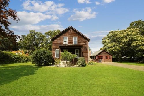 263 Granville Rd, Montgomery, MA 01085-3945