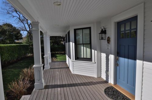 125 Seaview St, Chatham MA 02633-2330 exterior