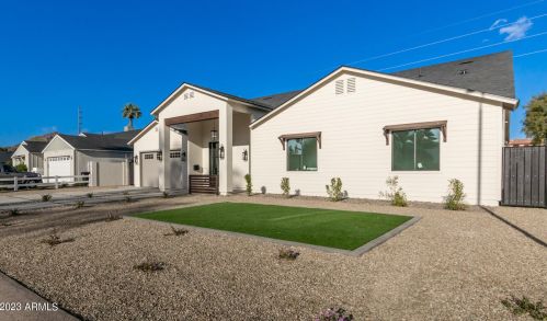 2921 47th Pl, Phoenix, AZ 85018-7707