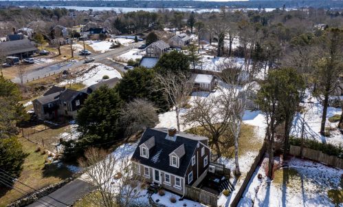 1359 Main St, Chatham MA 02633-2464 exterior