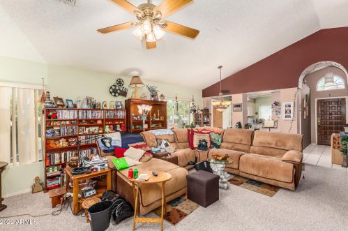 930 Annette Dr, Phoenix AZ 85022-1038 exterior