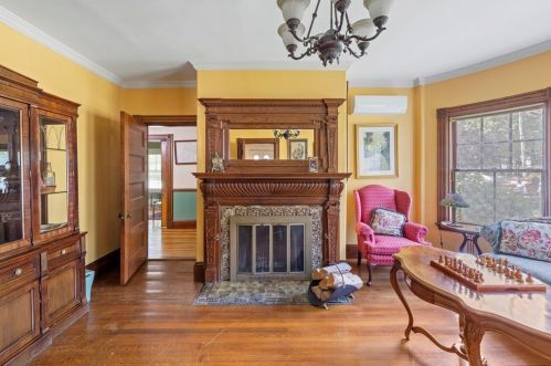 1358 Washington St, Canton MA 02021-2131 exterior