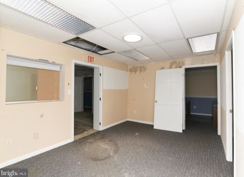 665 Broad St, West Deptford NJ 08096-1055 exterior