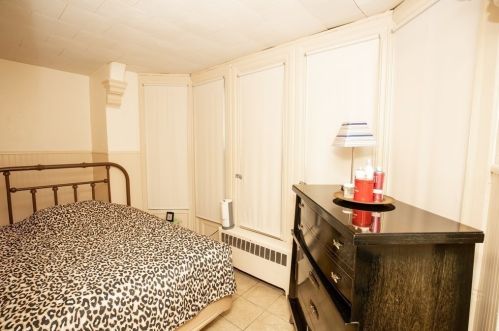 56 Foster St, New Bedford MA 02740-6677 exterior