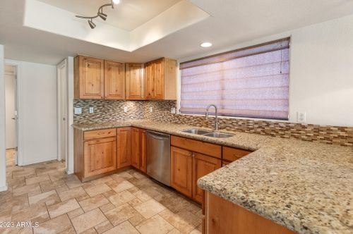 17416 13th St, Phoenix AZ  85022-2075 exterior