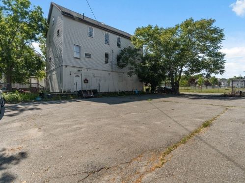 26 Wing St, New Bedford MA  02740-4827 exterior