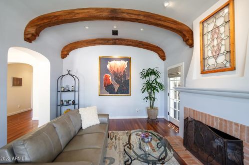 529 Cypress St, Phoenix AZ 85006-1840 exterior