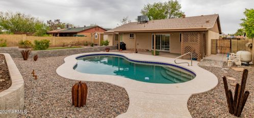 2828 Bluefield Ave, Phoenix, AZ 85053-1143