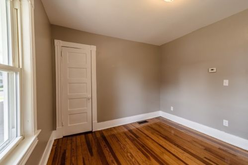 19 Frederick St, Montgomery MA 01085-3180 exterior