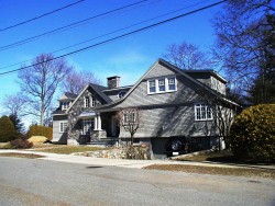 61 Ruane Rd, Newton, MA 02465-2627