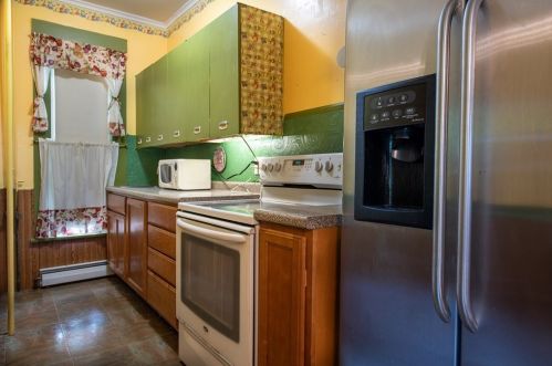 119 Main St, North Brookfield MA 01535-1438 exterior