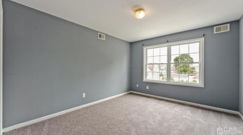 30 Whittier St, Carteret NJ  07008-2855 exterior