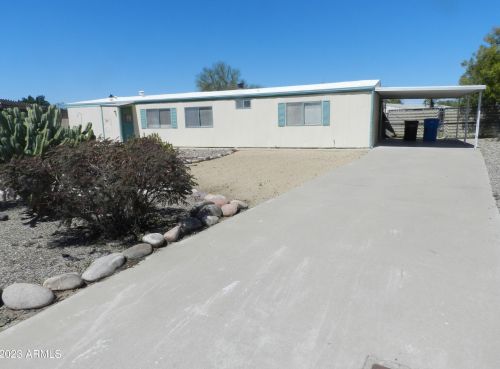 28 Annette Dr, Phoenix, AZ 85022-1040