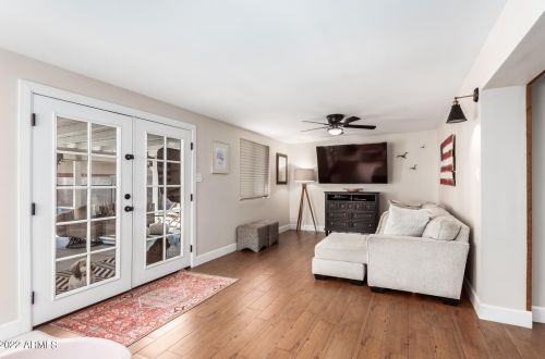 4231 Catalina Dr, Phoenix AZ 85031-3726 exterior