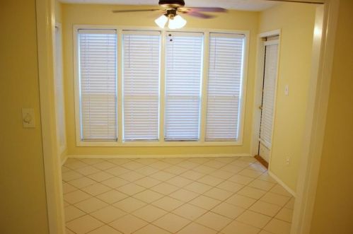 406 Dunbar Dr, Atlanta GA  30338-6546 exterior