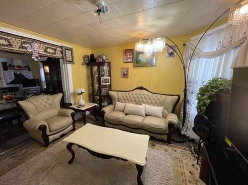 137 Dorchester St, Worcester MA 01610-1905 exterior