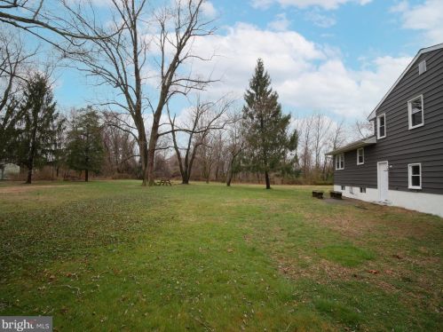 145 Crown Point Rd, West Deptford NJ  08093-1131 exterior