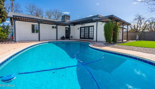 4020 34th St, Phoenix AZ  85018-5010 exterior