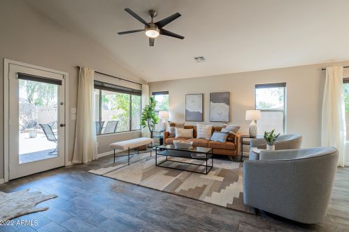 2728 Alameda Rd, Phoenix AZ  85024-6223 exterior