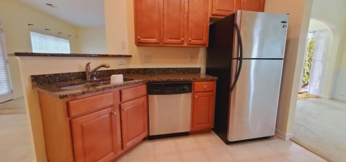 300 Sunderland Way, Stockbridge GA 30281-7958 exterior