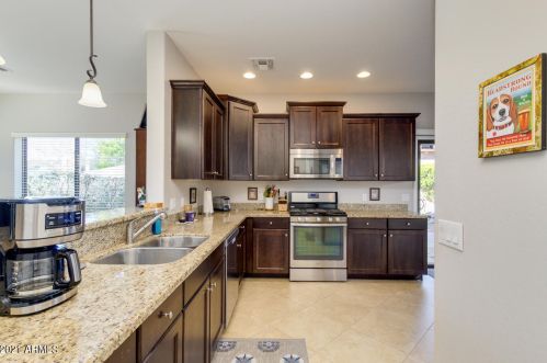 1344 Belmont Ave, Phoenix AZ 85021-6876 exterior