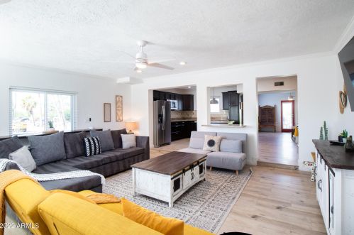 7747 13th St, Phoenix AZ  85020-4224 exterior