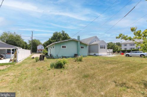 352 Mantua Ave, West Deptford NJ 08066-1277 exterior