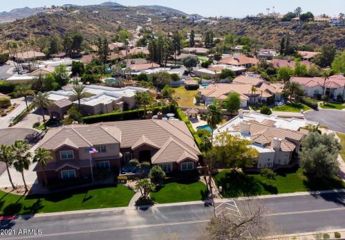 1465 Caribbean Ln, Phoenix AZ 85023-6792 exterior