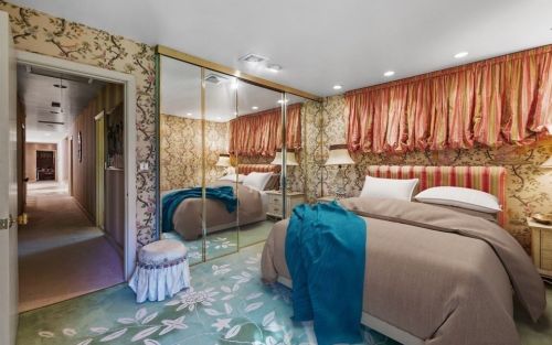 32 Brookshire Rd, Worcester MA 01609-1252 exterior