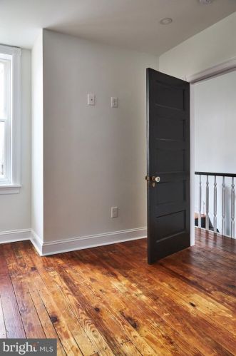 5221 Hazel Ave, Philadelphia PA  19143-1526 exterior