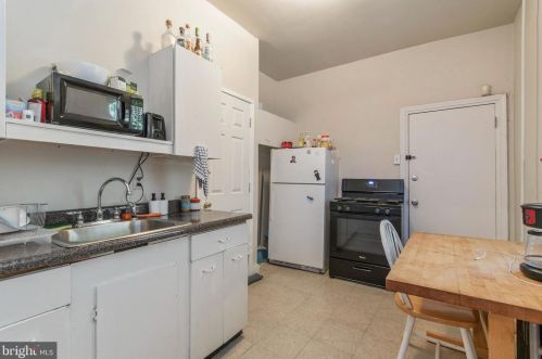 2013 15 St, Philadelphia PA 19121-2301 exterior