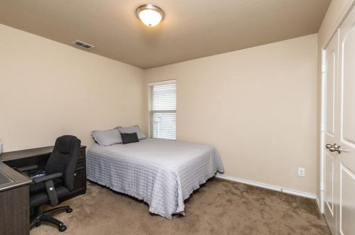 5432 Grenada Dr, Fort Worth TX 76119-8502 exterior