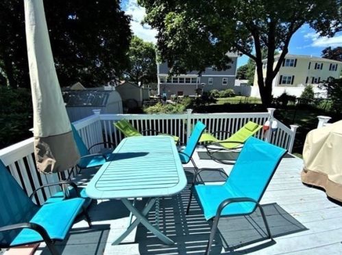 15 Yale Rd, Arlington MA  02474-3509 exterior