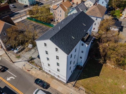 153 Belleville Ave, New Bedford, MA 02746-2486