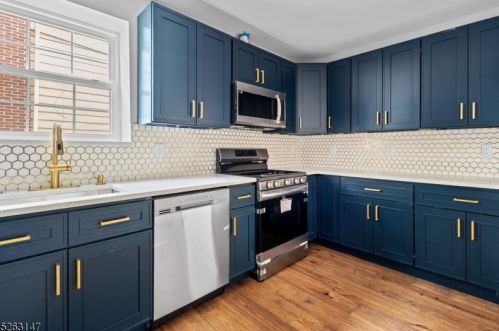 134 Un St, Carteret NJ 07008-3326 exterior