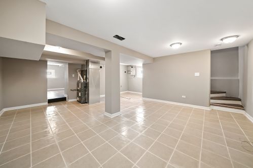 3713 Oak Park Ave, Forest View IL 60402-3902 exterior