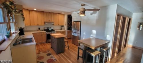 125 Upper Lakeview Ave, Skyline Lakes NJ  07456-2831 exterior