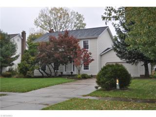 33128 Roundhead Dr, Cleveland, OH 44139-4827