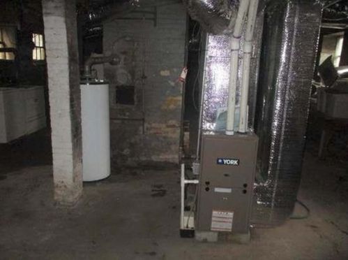 24 Cedar St, New Bedford MA 02740-3908 exterior