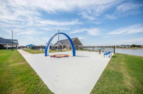 9006 Bonbrook Bnd Ln, Richmond TX 77469-4730 exterior