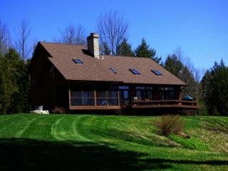 653 Perry Lea Rd, Waterbury, VT 05676-9654