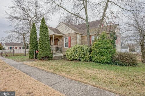 400 Simpson Ave, West Deptford, NJ 08063-1138