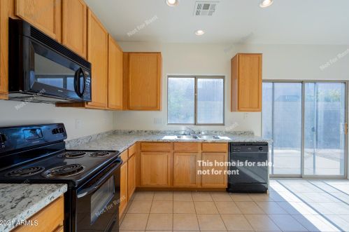 629 Atlanta Ave, Phoenix AZ 85040-2708 exterior