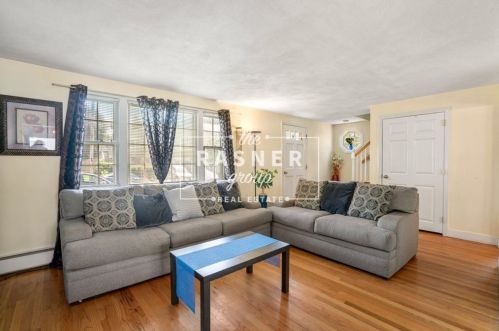 42 Rockland Ave, Arlington MA  02474-2116 exterior