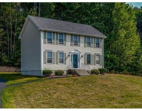 94 Autumn Rd, Dracut, MA 01826-1675